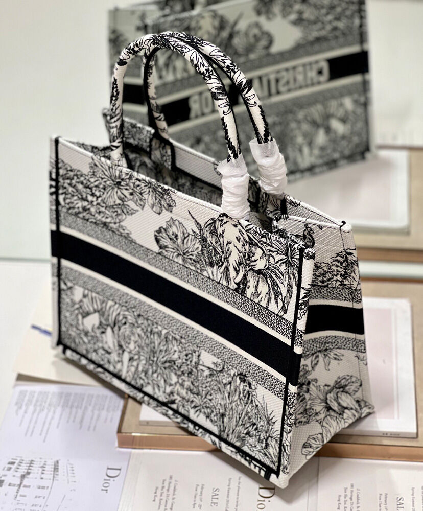 Medium Dior Book Tote