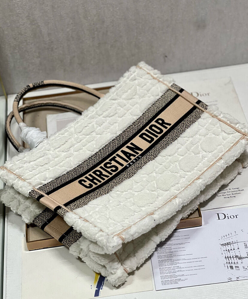 Medium Dior Book Tote