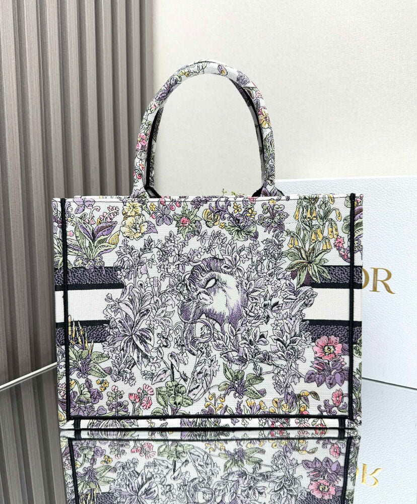 Medium Dior Book Tote