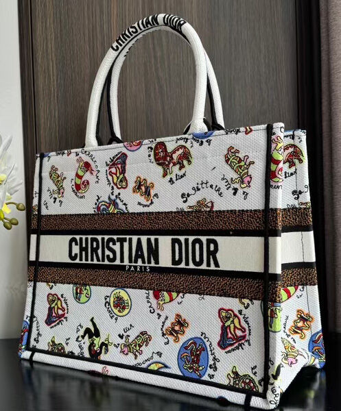 Medium Dior Book Tote