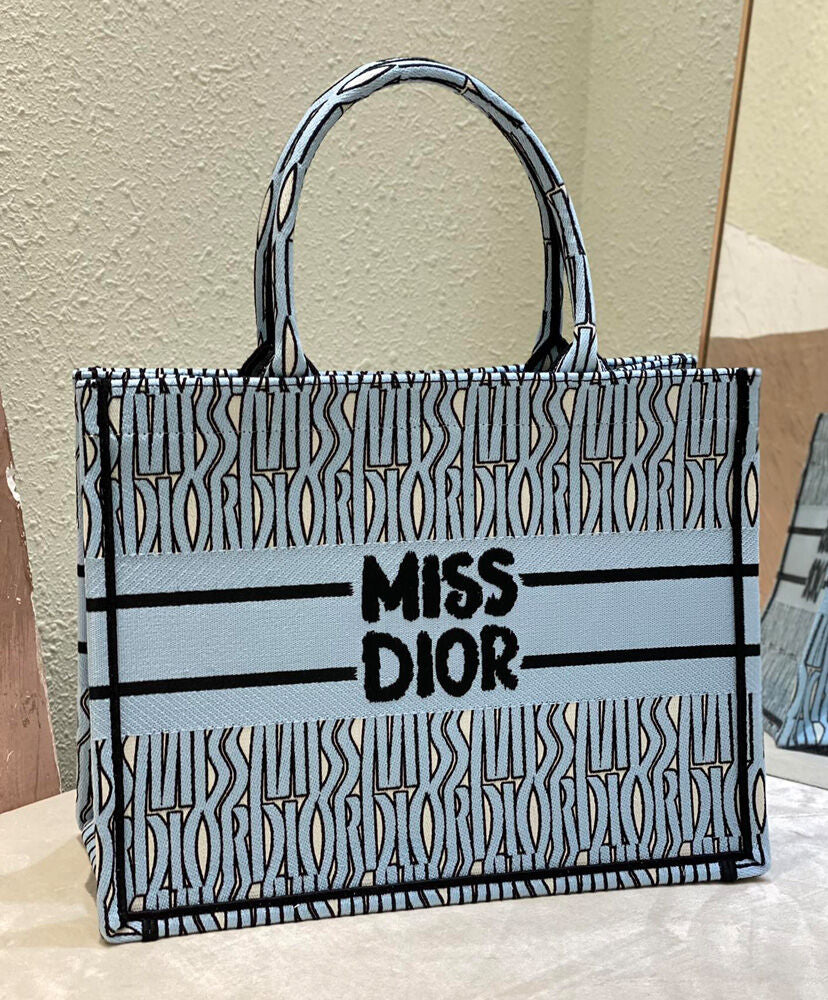 Medium Dior Book Tote