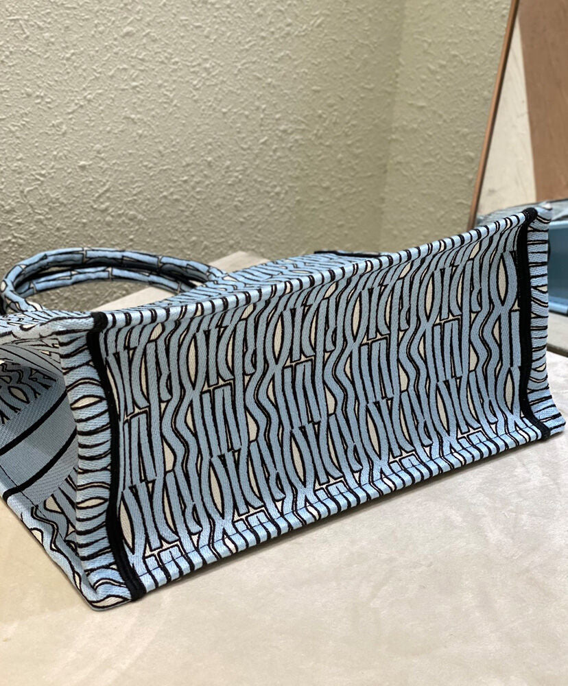 Medium Dior Book Tote