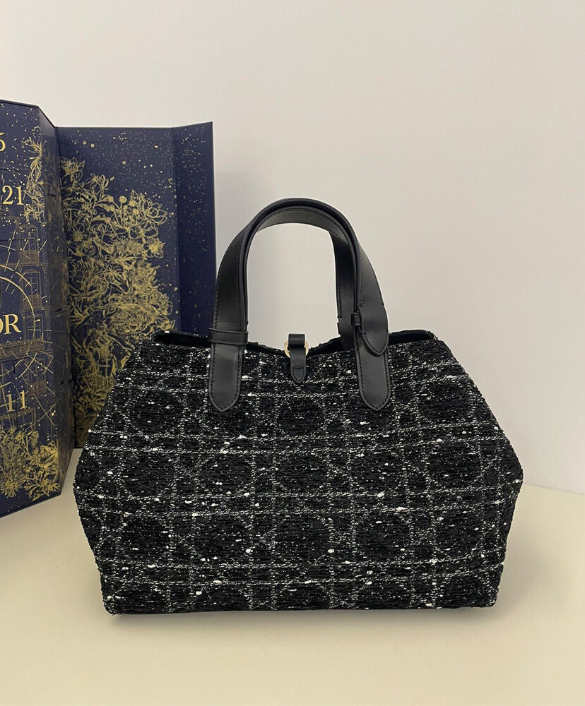 Medium Dior Toujours Bag