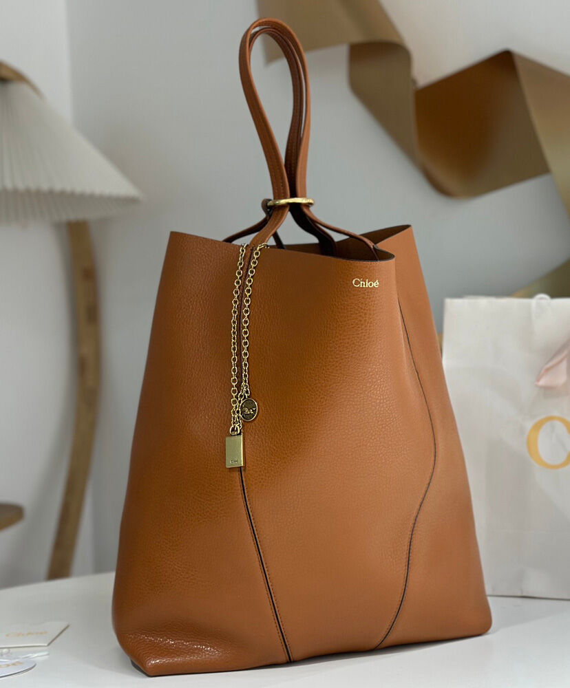 Large Chloe Spin Tote Bag In Grained Leather