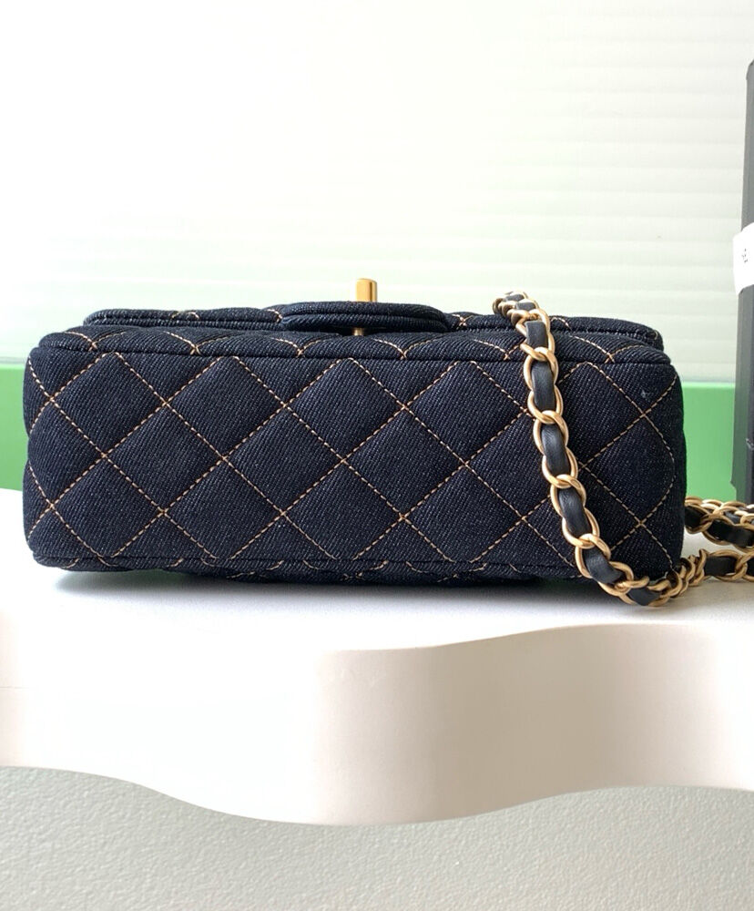Mini Classic Handbag