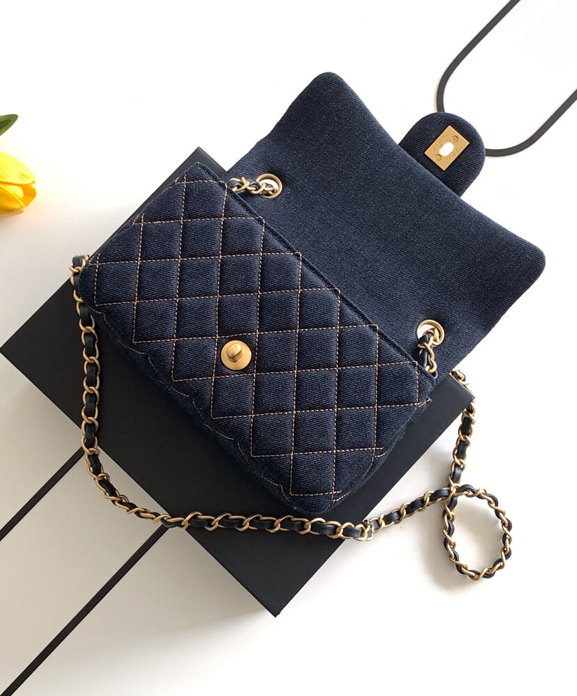 Mini Classic Handbag