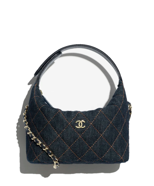 Classic Clutch With Chain