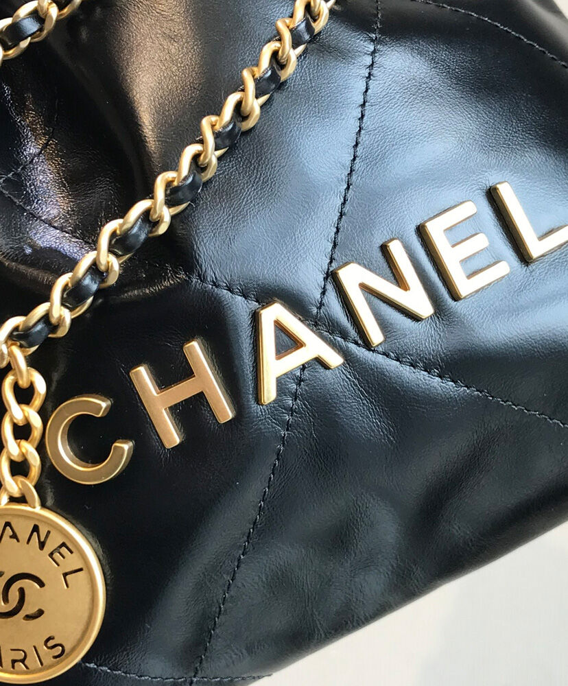 Chanel 22 Mini Handbag