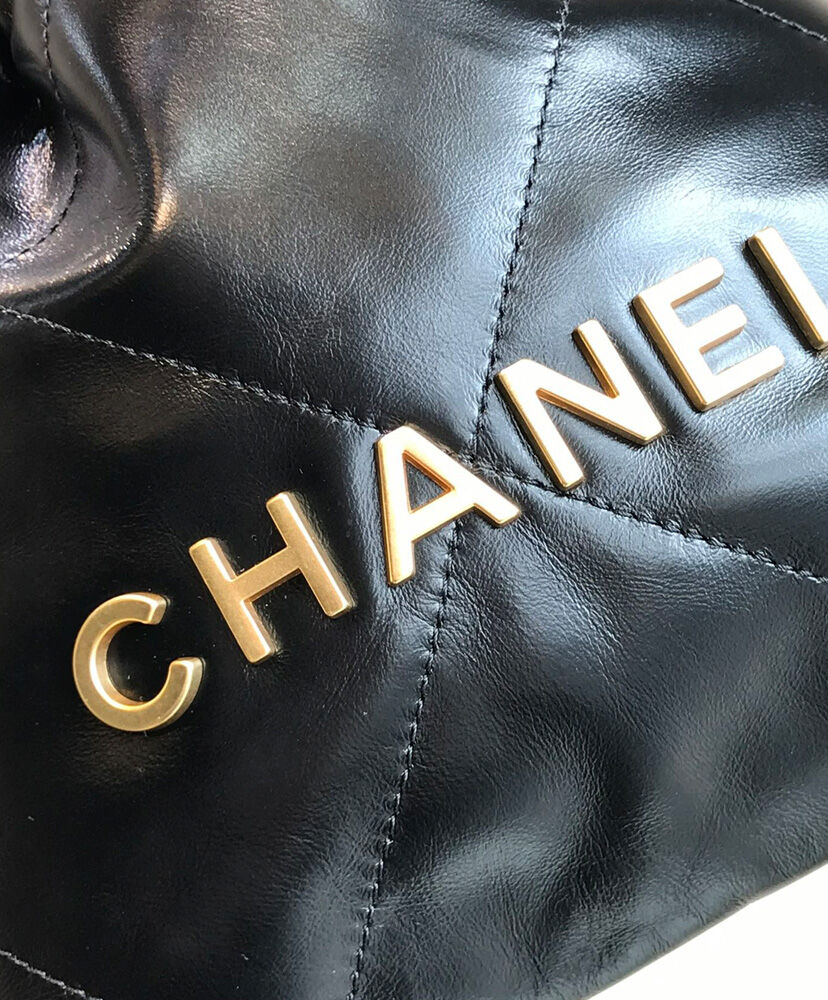 Chanel 22 Mini Handbag