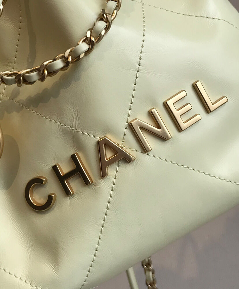 Chanel 22 Mini Handbag