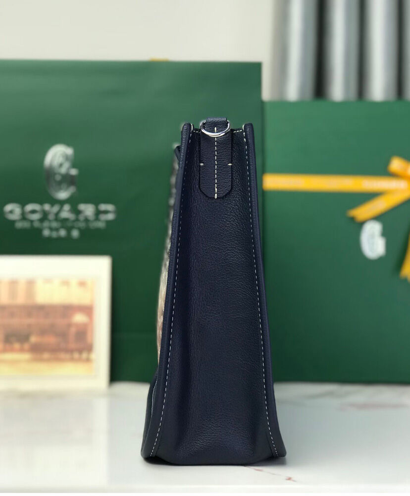 Musette Bag