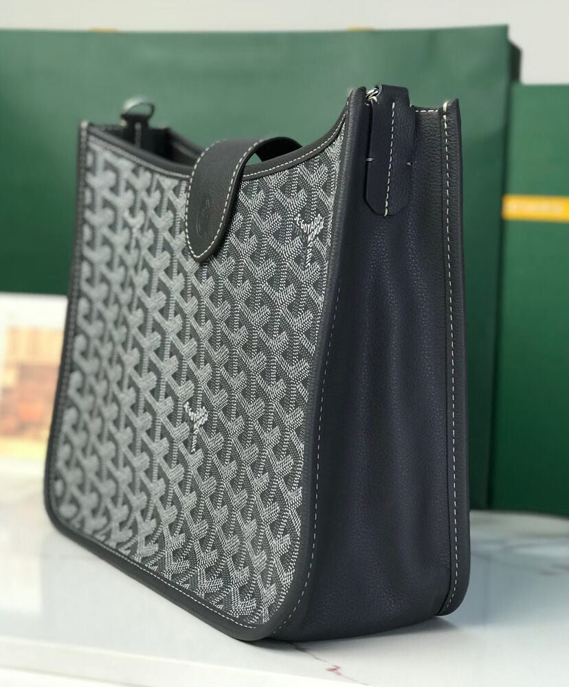 Musette Bag