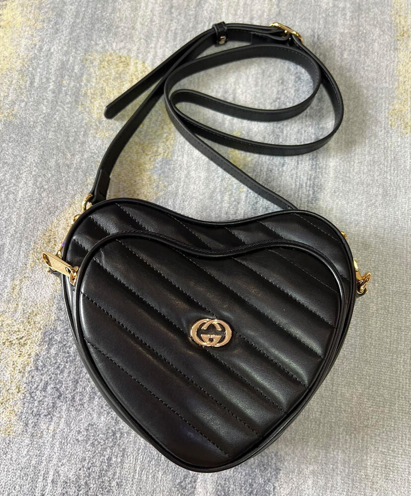 Interlocking G Mini Heart Shoulder Bag