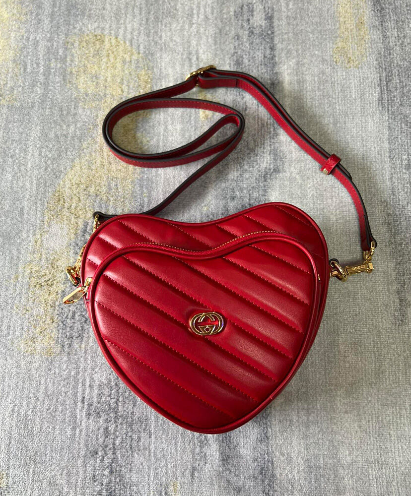 Interlocking G Mini Heart Shoulder Bag