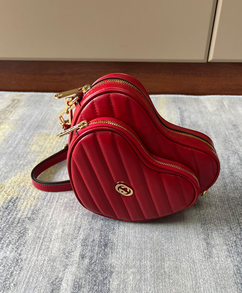 Interlocking G Mini Heart Shoulder Bag