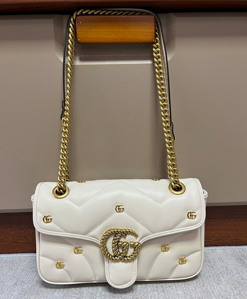 GG Marmont Small Shoulder Bag