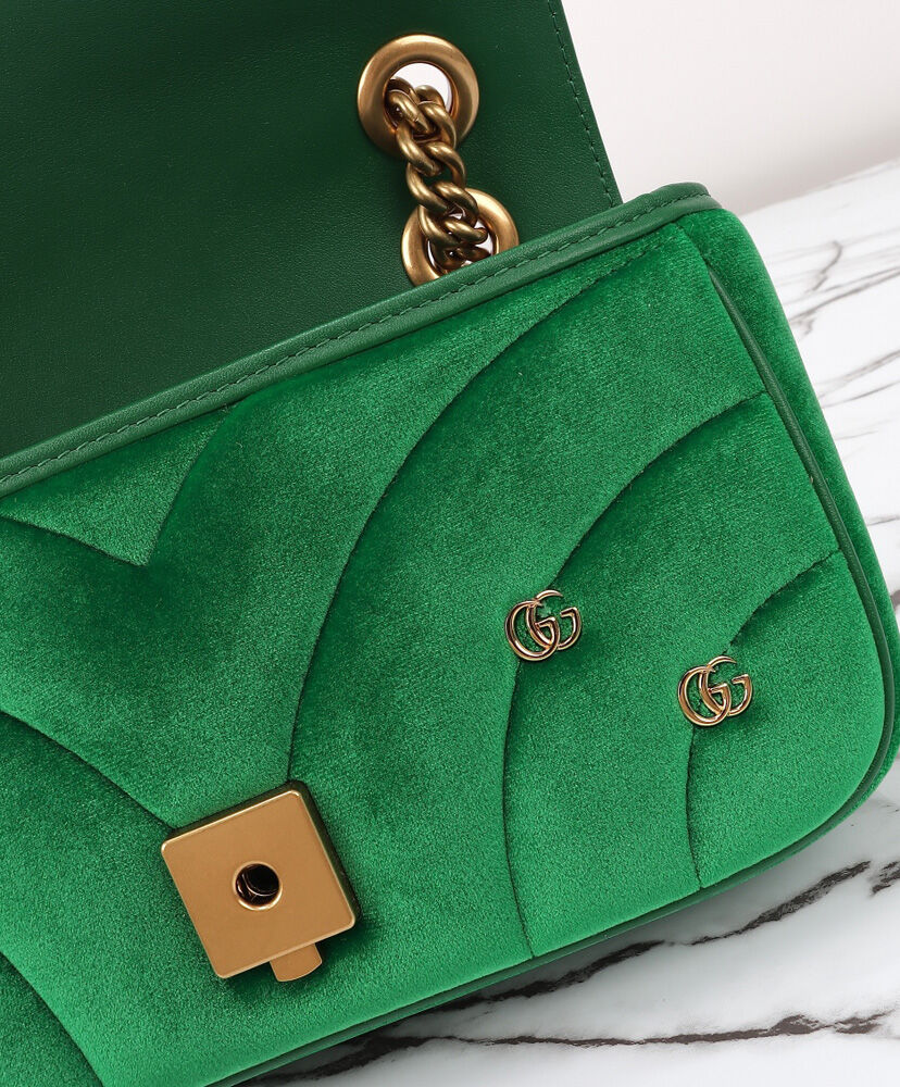 GG Marmont Mini Shoulder Bag