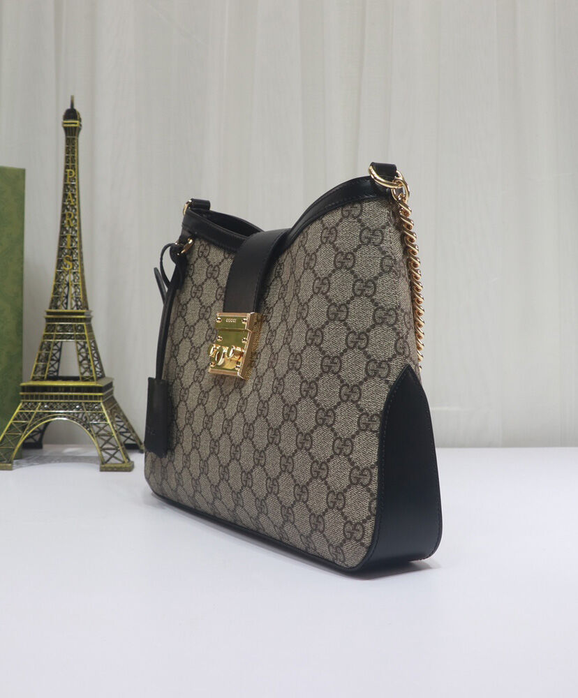 Padlock GG Medium Shoulder Bag