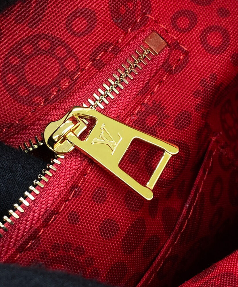 LV x YK OnTheGo MM