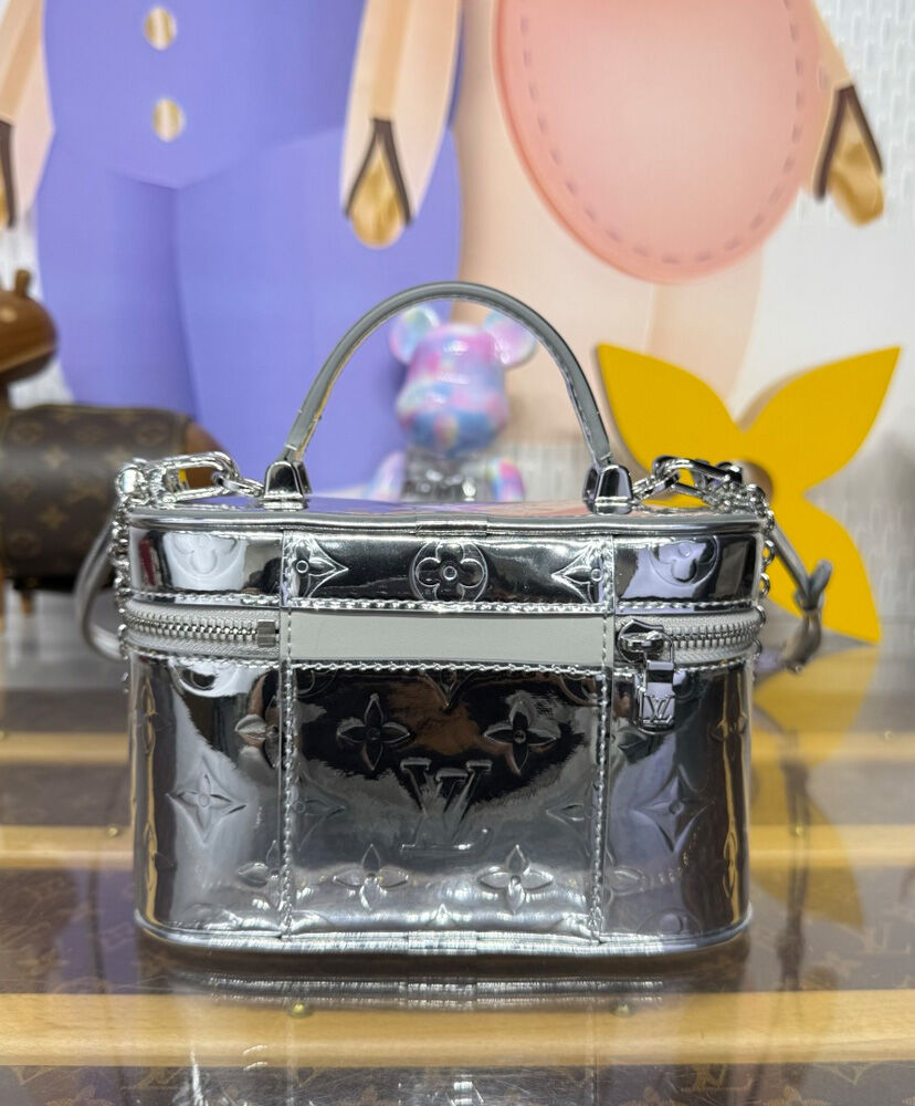 Vanity Chain Pouch