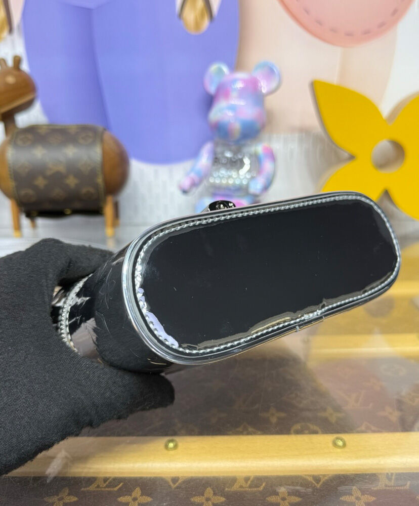 Vanity Chain Pouch
