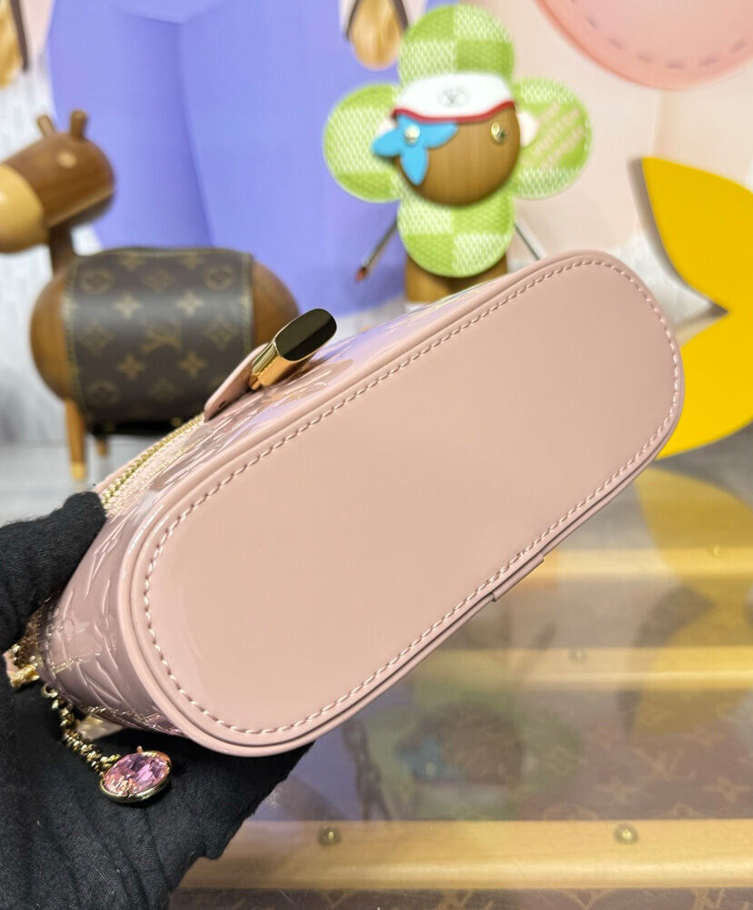 Vanity Chain Pouch