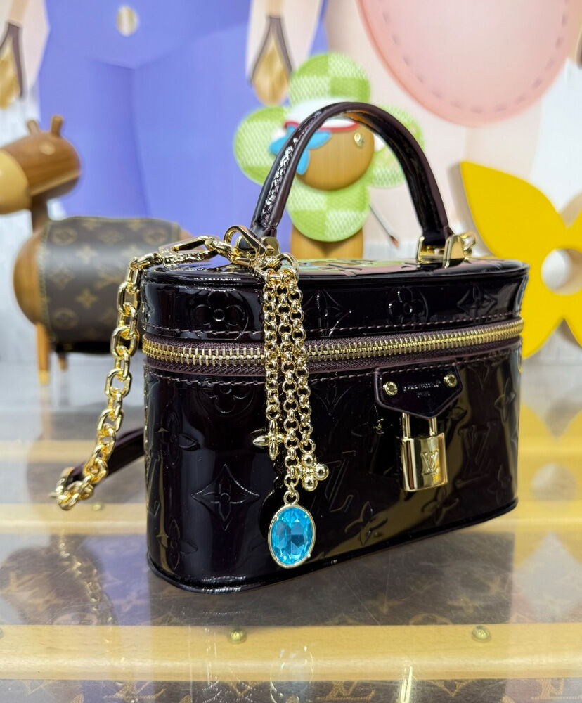 Vanity Chain Pouch