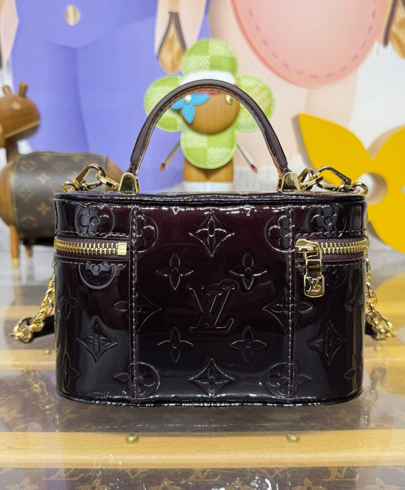 Vanity Chain Pouch