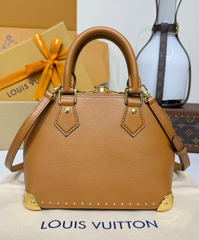 Alma Trunk BB