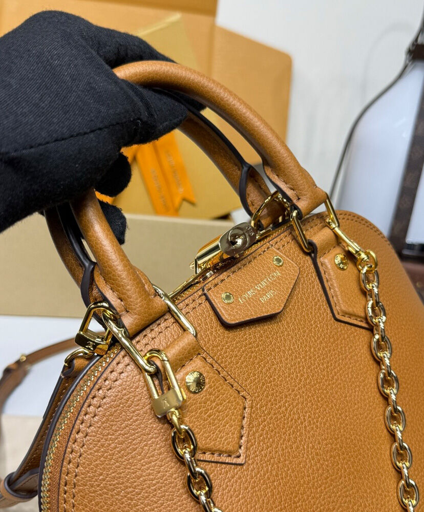 Alma Trunk BB