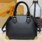 Alma Trunk BB