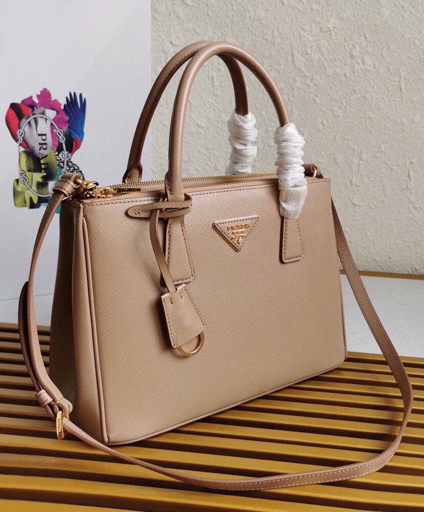 Medium Prada Galleria Saffiano Leather Bag