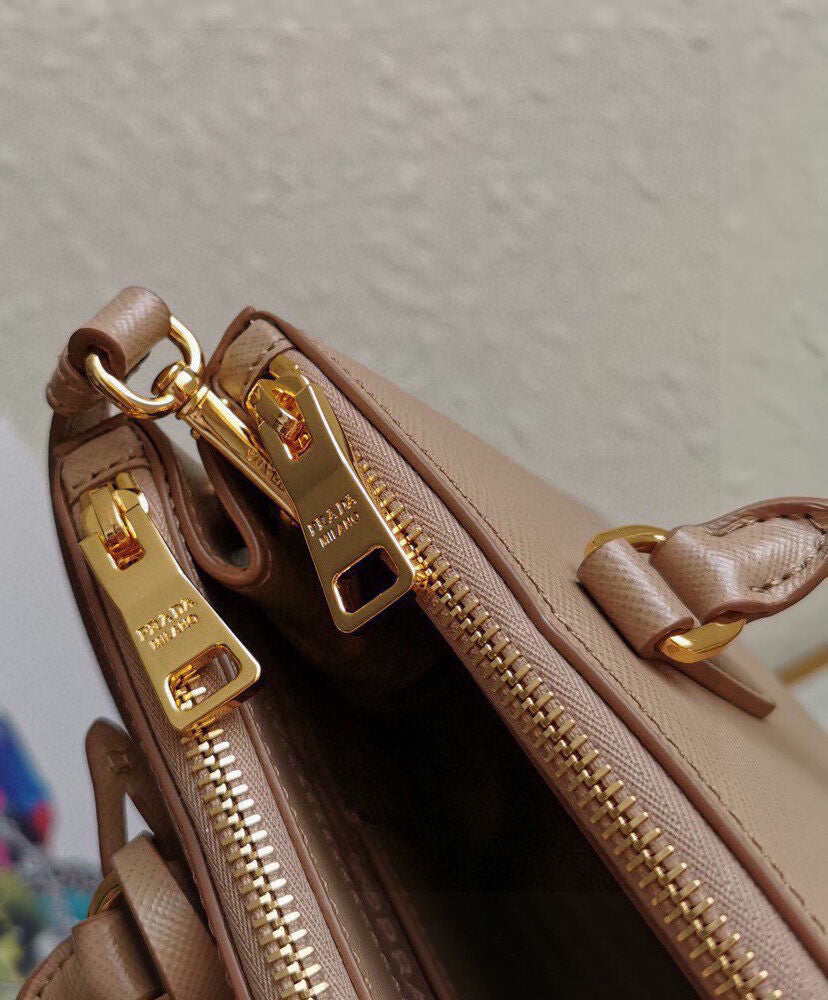 Medium Prada Galleria Saffiano Leather Bag