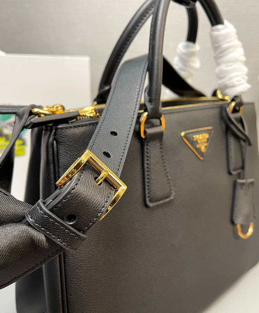 Large Prada Galleria Leather Bag