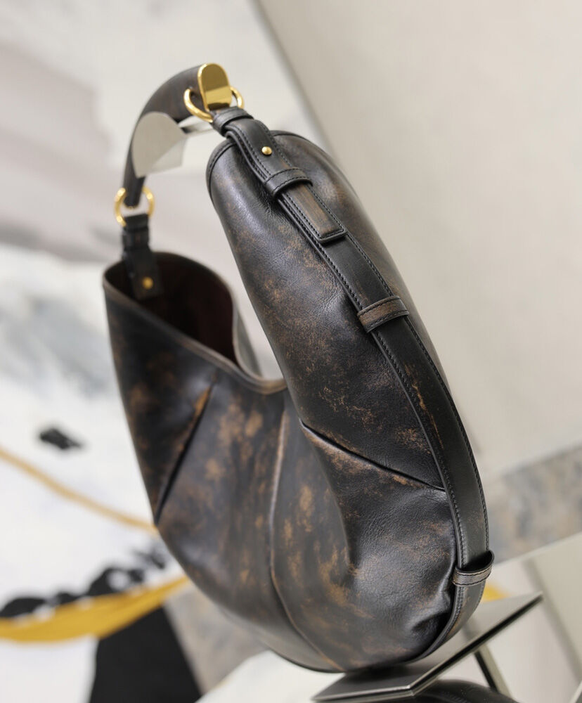 MOMBASA Medium In Vintage Leather
