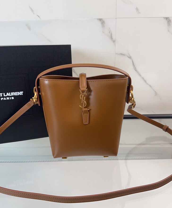 Le 37 Mini Leather Bucket Bag