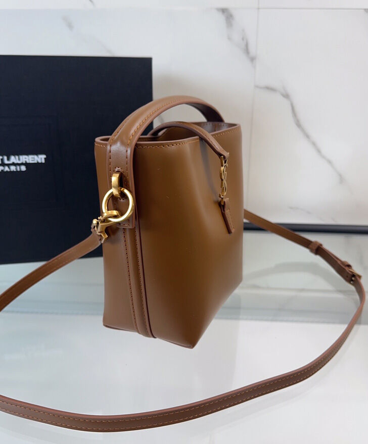 Le 37 Mini Leather Bucket Bag