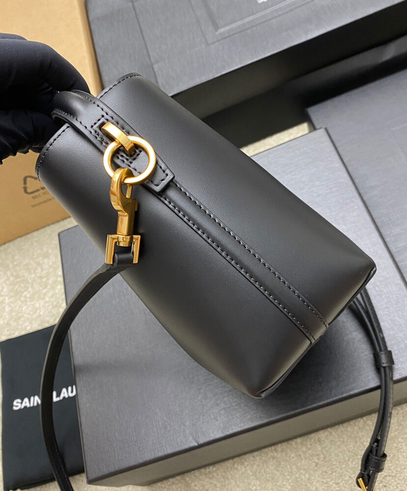 Le 37 Mini Leather Bucket Bag