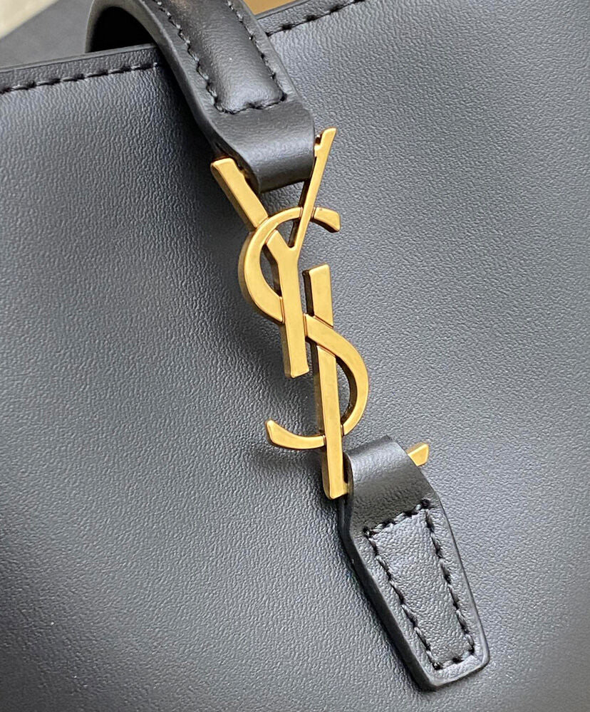 Le 37 Mini Leather Bucket Bag