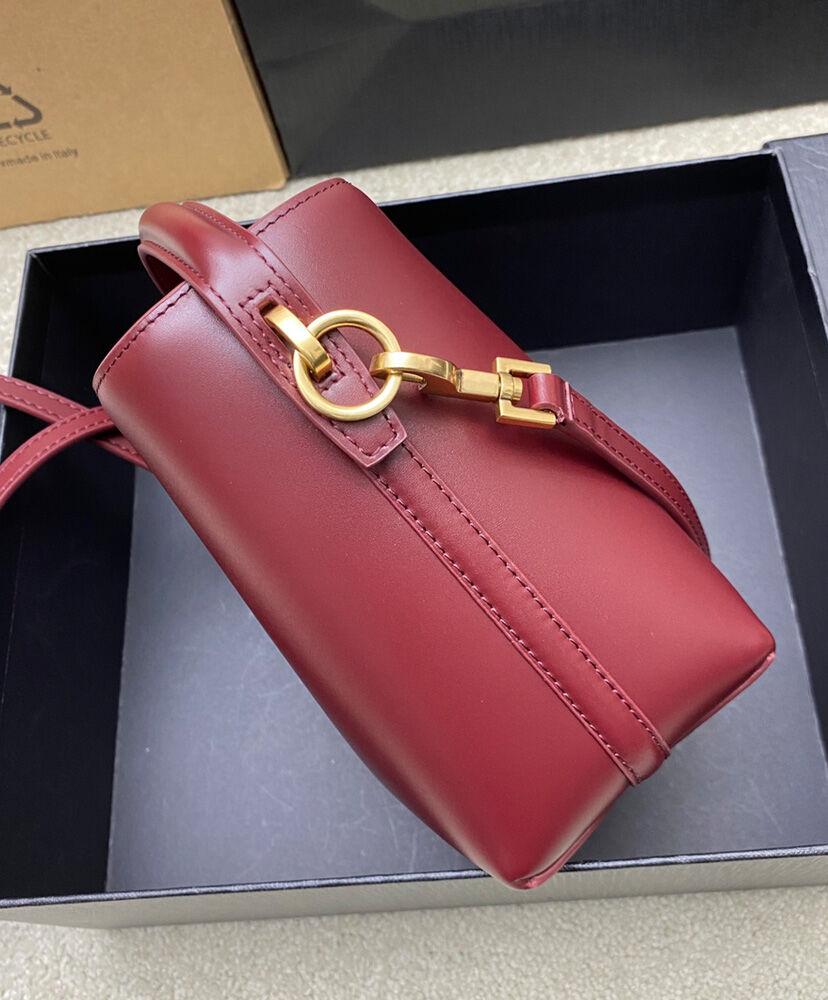 Le 37 Mini Leather Bucket Bag