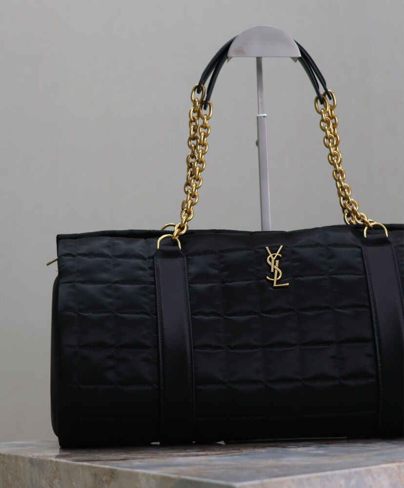 Gloria Quilted Nylon Holdall