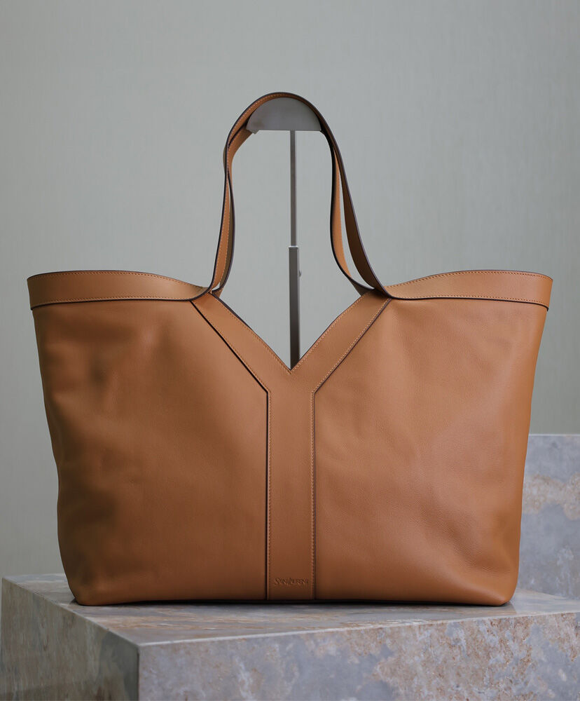 Y Tote In Leather