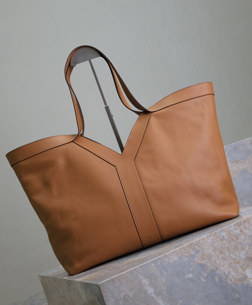 Y Tote In Leather