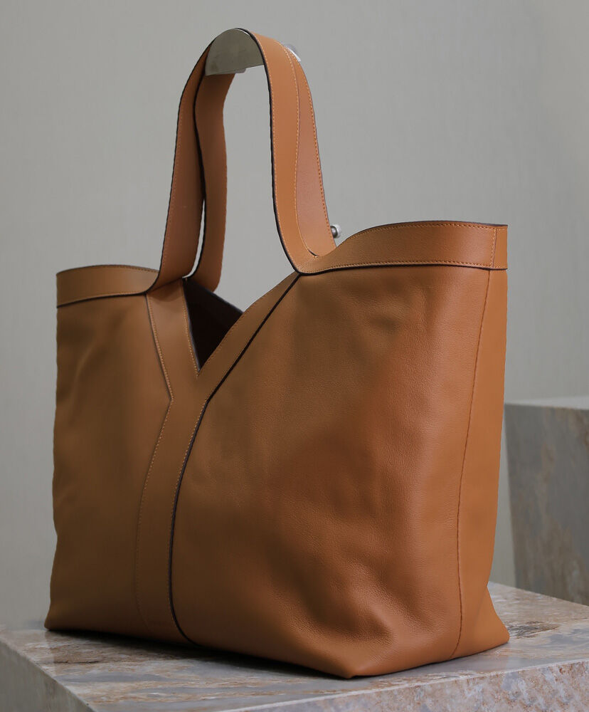 Y Tote In Leather