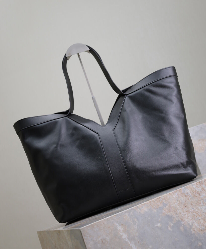 Y Tote In Leather