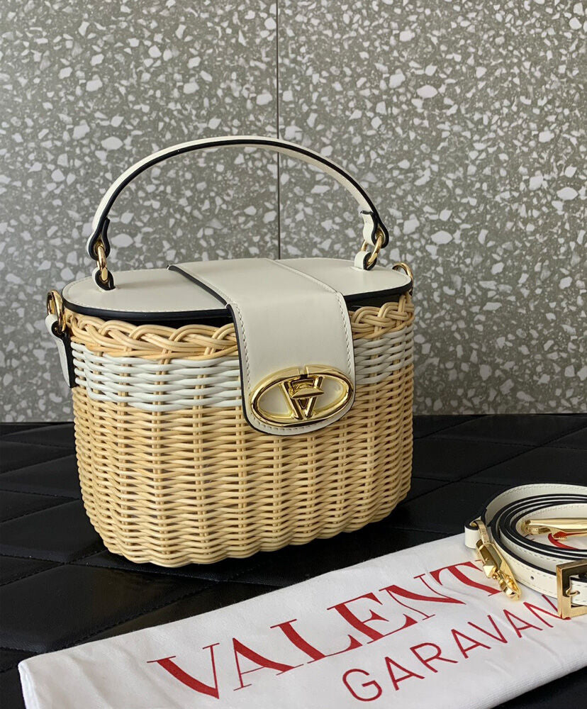 VLogo Signature Straw Vanity Case