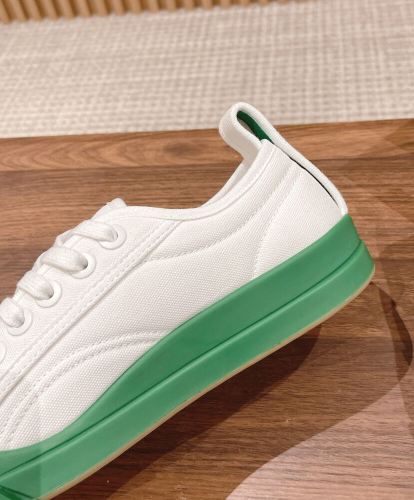 Vulcan Low Top Sneaker