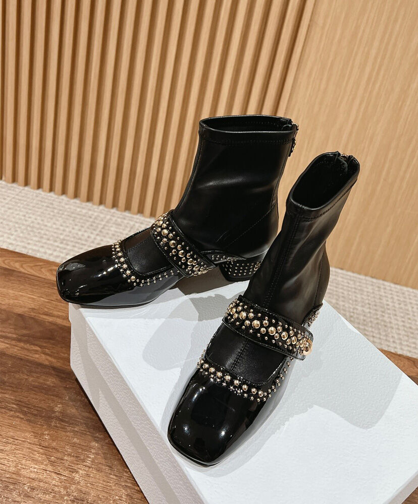 Belle-D Heeled Ankle Boot