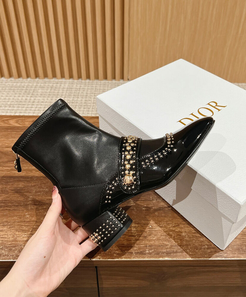 Belle-D Heeled Ankle Boot