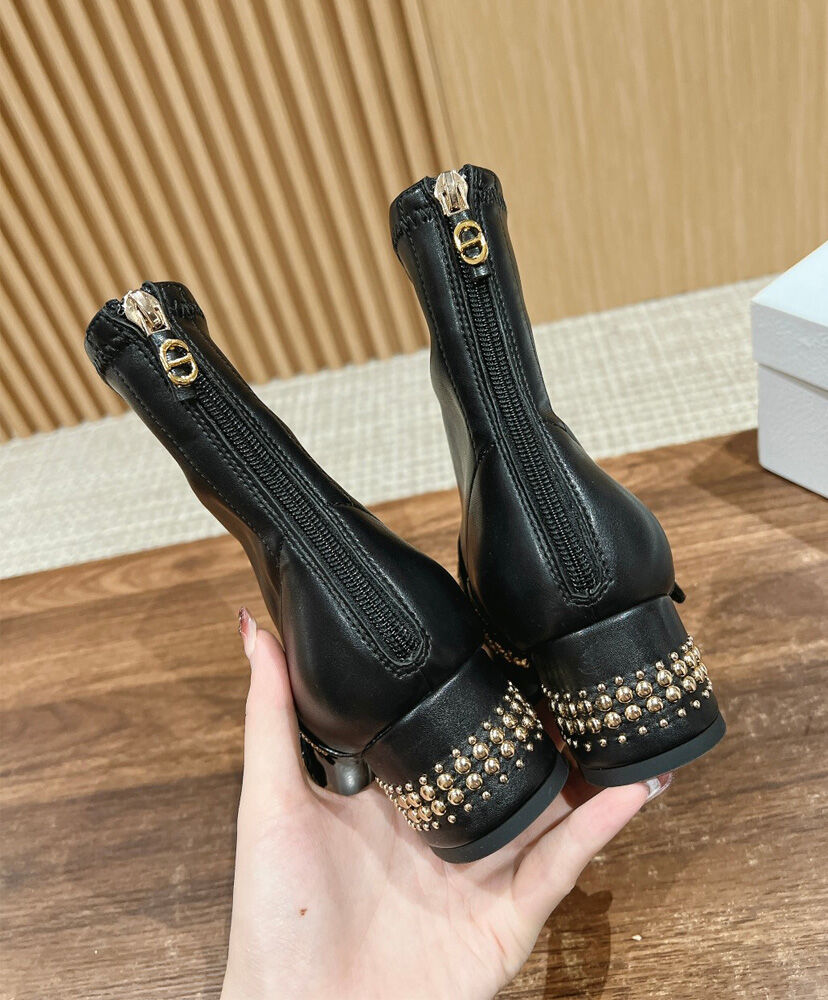 Belle-D Heeled Ankle Boot